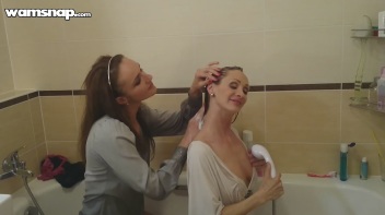 Shave Me, Bathe Me Babes Screencap 54 on www.sinx.com