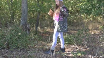 Brunette College Girl Sucks And Fucks Massively Girthy Guy Screencap 6 on www.sinx.com