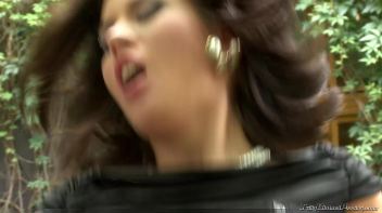 Big Piss Plans In The Park Screencap 47 on www.sinx.com