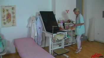 Piss Gynos Get Their Lesbo Examinations Screencap 2 on www.sinx.com