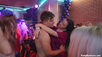 Party Hardcore Gone Crazy Vol. 38 Part 9 - Cam 2 Screencap 71 on www.sinx.com