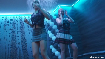 Wet And Working It!  Cuties Shake It Up! Screencap 49 on www.sinx.com
