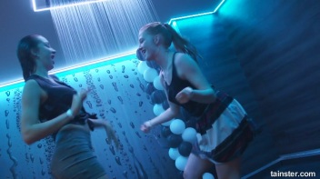 Wet And Working It!  Cuties Shake It Up! Screencap 51 on www.sinx.com