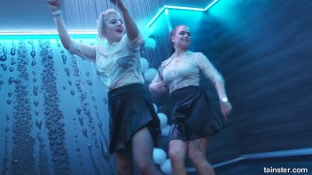 Wet And Working It!  Cuties Shake It Up! Screencap 7 on www.sinx.com