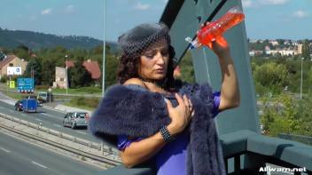 Oily On The Overpass Screencap 12 on www.sinx.com