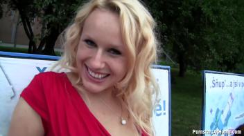 Bus Stop Babe Gives Killer Blowjobs Screencap 19 on www.sinx.com