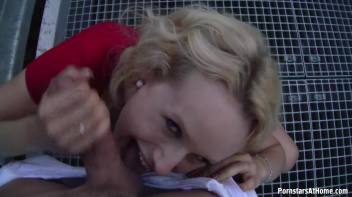 Bus Stop Babe Gives Killer Blowjobs Screencap 72 on www.sinx.com