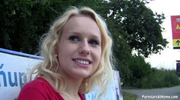 Bus Stop Babe Gives Killer Blowjobs Screencap 8 on www.sinx.com