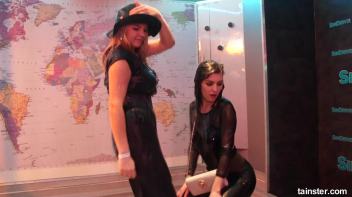 Shaking It In A Wetlook Storm! Screencap 25 on www.sinx.com