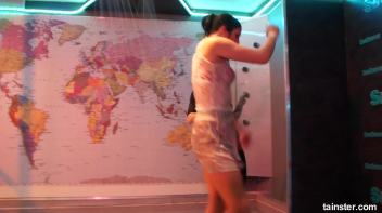 Shaking It In A Wetlook Storm! Screencap 55 on www.sinx.com