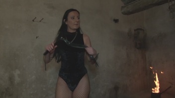 Am Kreuz ausgepeitscht Screencap 33 on www.sinx.com