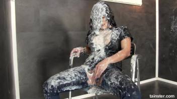 Slime surprise covers her completely Screencap 94 on www.sinx.com