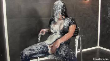 Slime surprise covers her completely Screencap 104 on www.sinx.com