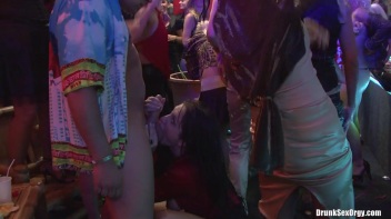 Bikini Beach Balls Part 2 - Cam 3 Screencap 55 on www.sinx.com