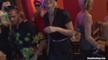 Bikini Beach Balls Part 2 - Cam 3 Screencap 26 on www.sinx.com