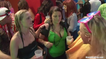 Bikini Beach Balls Part 2 - Cam 3 Screencap 42 on www.sinx.com