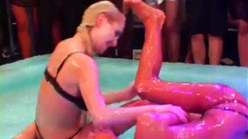 Lora Licious vs. Susan Snow Screencap 54 on www.sinx.com