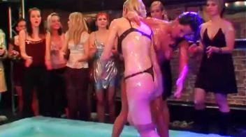 Lora Licious vs. Susan Snow Screencap 57 on www.sinx.com