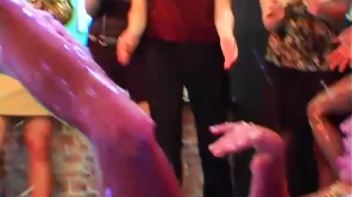 Lora Licious vs. Susan Snow Screencap 12 on www.sinx.com