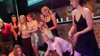 Lora Licious vs. Susan Snow Screencap 40 on www.sinx.com