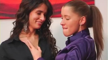 Two of a Kind Screencap 2 on www.sinx.com