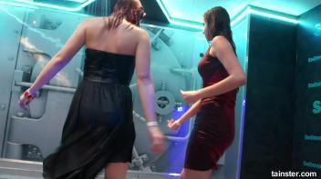 Wet amateur babes go wild Screencap 9 on www.sinx.com