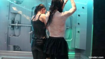 Wet amateur babes go wild Screencap 15 on www.sinx.com