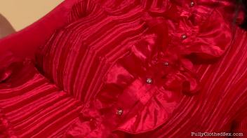 Adriana and Pepper Spice It Up Screencap 89 on www.sinx.com