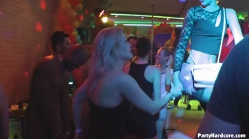Party Hardcore Gone Crazy Vol. 36 Part 8 - Cam 4 Screencap 88 on www.sinx.com