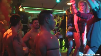 Party Hardcore Gone Crazy Vol. 36 Part 8 - Cam 4 Screencap 93 on www.sinx.com