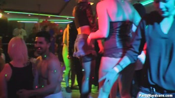 Party Hardcore Gone Crazy Vol. 36 Part 8 - Cam 4 Screencap 98 on www.sinx.com