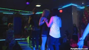 Party Hardcore Gone Crazy Vol. 36 Part 8 - Cam 4 Screencap 105 on www.sinx.com