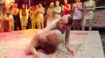 Pink Blouse Not Pink For Long Screencap 85 on www.sinx.com