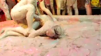 Pink Blouse Not Pink For Long Screencap 31 on www.sinx.com