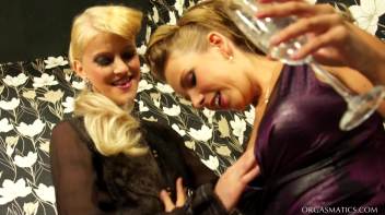 Spit Those Clits To Satisfaction Screencap 20 on www.sinx.com