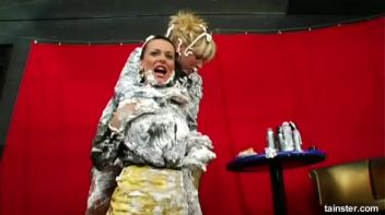 Massive, Sexy Foam Fight Screencap 19 on www.sinx.com