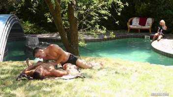 Bring A Chick Into The Mix And Bi It Up! Screencap 32 on www.sinx.com