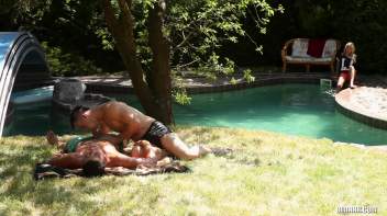 Bring A Chick Into The Mix And Bi It Up! Screencap 37 on www.sinx.com