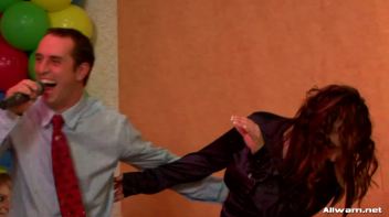 Catfighting Til The Bitter, Muddy End Screencap 6 on www.sinx.com