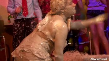 Catfighting Til The Bitter, Muddy End Screencap 73 on www.sinx.com