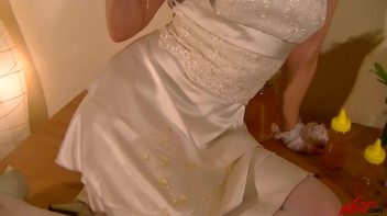 Princess Leony Is Sweet As Honey Screencap 12 on www.sinx.com