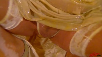 Princess Leony Is Sweet As Honey Screencap 83 on www.sinx.com