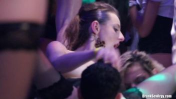 Winter Fuck Jam Part 4 - Shower Cam Screencap 66 on www.sinx.com