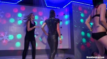 Winter Fuck Jam Part 4 - Shower Cam Screencap 39 on www.sinx.com