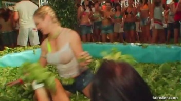 Spring Break Part 3 - Cam 1 Screencap 16 on www.sinx.com