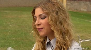 Castle Hotel Affairs: Luxury Weekend, All Inclusive Screencap 19 on www.sinx.com