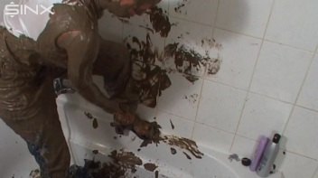 Mud Covered Hottie Rinses Off In Shower Screencap 29 on www.sinx.com
