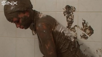 Mud Covered Hottie Rinses Off In Shower Screencap 33 on www.sinx.com