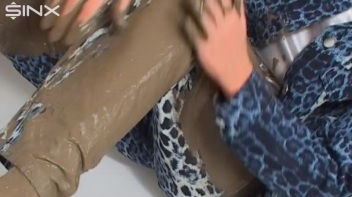 Mud Covered Hottie Rinses Off In Shower Screencap 7 on www.sinx.com