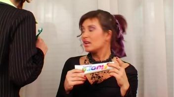 Toothpaste Madness Screencap 11 on www.sinx.com